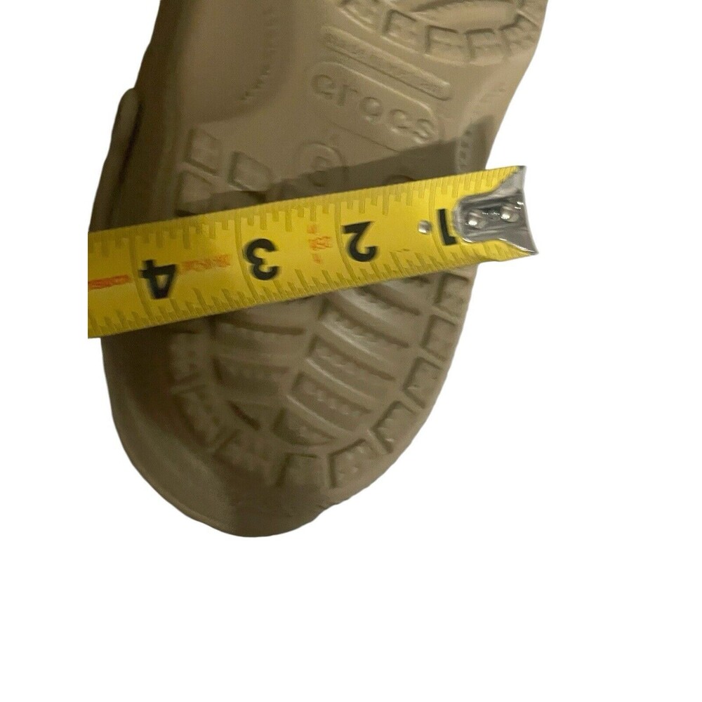 Crocs Classic Clog Sandals, beige Mens 5 - Women’s 7- RARE color - Picture 15 of 16